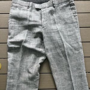 Men’s Banana Republic linen, dress pants.